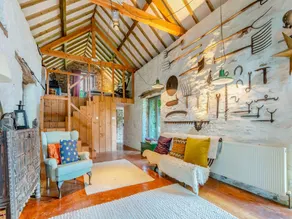 Family-friendly pleasant cottage with barbeque & garden | River view | Pet-friendly - Image 5