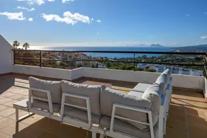 Maison avec jardin, jacuzzi et barbecue | Vue plage - Image 4