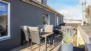Beautiful house with hot tub, BBQ & terrace | Dogs allowed - Image 2