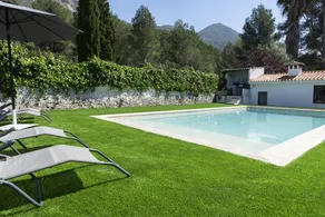 Villa with private pool, BBQ & garden - Image 2