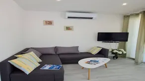 Fully equipped flat with terrace & BBQ | Pets allowed - Image 2