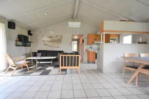 House with terrace, sauna & barbecue - Image 5