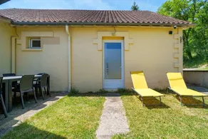 Holiday Home “La Mailleraie - La Laiterie” with Shared Pool, Private Terrace & Wi-Fi - Image 5