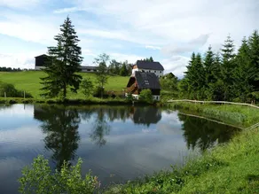 Flat with BBQ & garden - Image 2