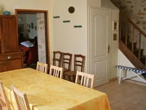 Holiday home with terrace, BBQ & garden - Image 5