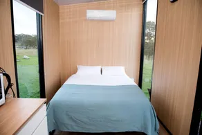 Rustic Tiny House Stay with Horse Encounters near Brisbane Water National Park, Calga NSW - Image 3