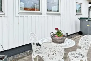 House with BBQ, garden & terrace - Image 4