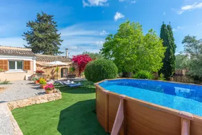 Family-oriented ample holiday home with barbecue, terrace & private pool - Image 2