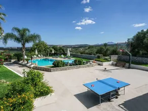 Villa mit Pool, Spielplatz, Pingpong und Grillplatz - Image 3