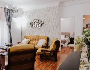 Casa con piscina privata, terrazza e giardino | Vista sulla città | Ideale per lavorare da remoto - Image 2