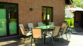 Child-friendly wonderful flat with barbeque, garden & terrace - Image 2