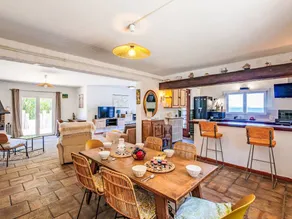 Charmante maison de vacances adaptée aux familles avec terrasse, barbecue et jardin | Vue mer | Avec animaux admis - Image 2