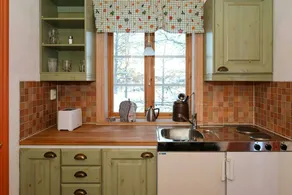 Children-friendly house with terrace, sauna & garden - Image 5