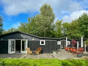 Family-friendly holiday home with garden, BBQ & terrace | Pet-friendly - Image 2