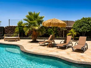 Fully equipped wonderful villa with terrace, pool & BBQ | Sea view - Image 4
