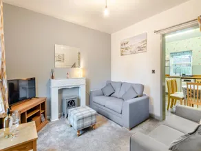 Cottage with barbecue & garden | River view - Image 3