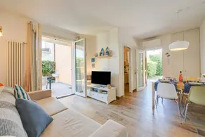 Appartement avec terrasse, barbecue et piscine - Image 3