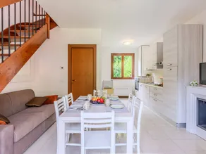 Ferienwohnung mit Pool, Grill und Garten | Seeblick - Image 3