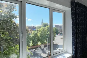 Apartment with fast internet & garden - Image 3