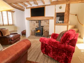 Fully equipped cottage with garden - Image 3