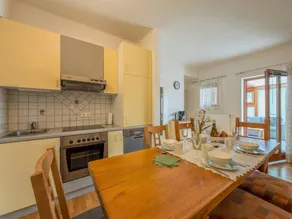 Cosy flat near the ski slope - Image 3