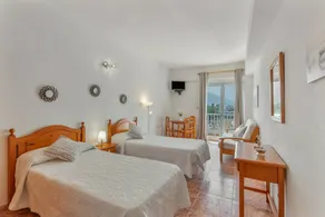 Studio 'Martin - 17' with Sea View, Balcony and Wi-Fi - Image 2