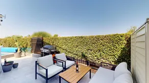 Grande maison conviviale et familiale avec terrasse, jardin et piscine privée - Image 3