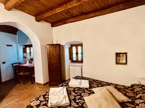 Agriturismo Montagna Verde: Camera antico borgo - Image 3