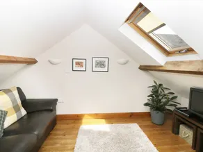 Charming cottage with garden | Pet-friendly - Image 2
