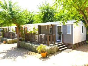 Family-oriented lovely mobile home with terrace & pool | Next to the beach - Image 4