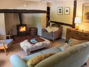 Fully equipped pleasant cottage with garden & terrace | Pets allowed - Image 2