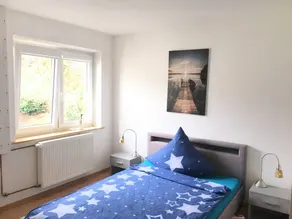Apartamento vacacional con jardín y barbacoa | Vistas a la montaña - Image 5