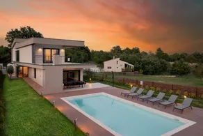 Villa con barbecue, terrazza e giardino - Image 3