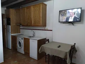 Holiday apartment with garden & barbecue - Image 5