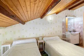 B&B with BBQ, garden & terrace - Image 5