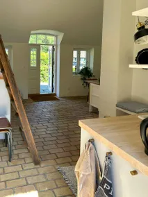 Holiday home with terrace - Image 5
