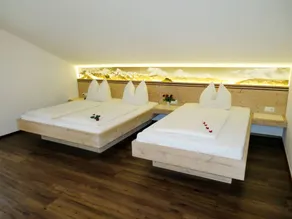 Lovely apartment with garden & terrace - Image 4