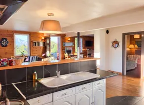Fully equipped holiday apartment with terrace | Mountain view - Image 5