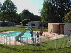 Chalet mit Terrasse und Pool | Haustiere erlaubt - Image 3