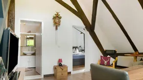 Apartment 'Ferienwohnung 2' with Shared Garden and Wi-Fi - Image 5