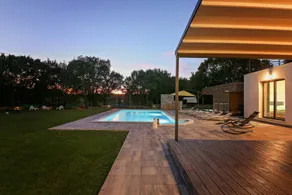 Lush Villa in Belavici With Pool & High-end Kitchen - Image 3