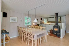 Holiday home with BBQ, sauna & terrace - Image 4