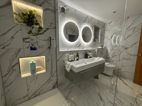 Children-friendly holiday apartment with jacuzzi - Image 5