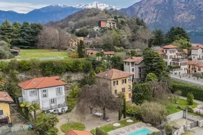 Villa con piscina e giardino - Image 3
