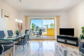 Fully equipped flat with terrace, garden & pool | Sea view - Image 4