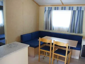 Pleasant mobile home with heated pool & terrace | Dogs allowed - Image 4