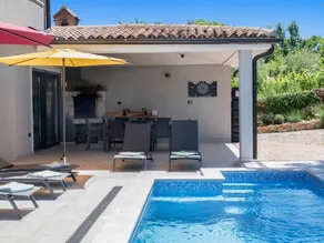 Ferienhaus mit Garten, privatem Pool und Terrasse - Image 5