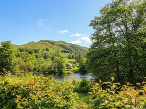 Cottage with garden & jacuzzi - Image 4