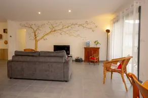 Family-oriented charming house with terrace, BBQ & garden | Garden view - Image 5