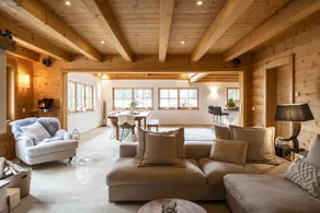 Chalet with sauna, terrace & private pool - Image 3